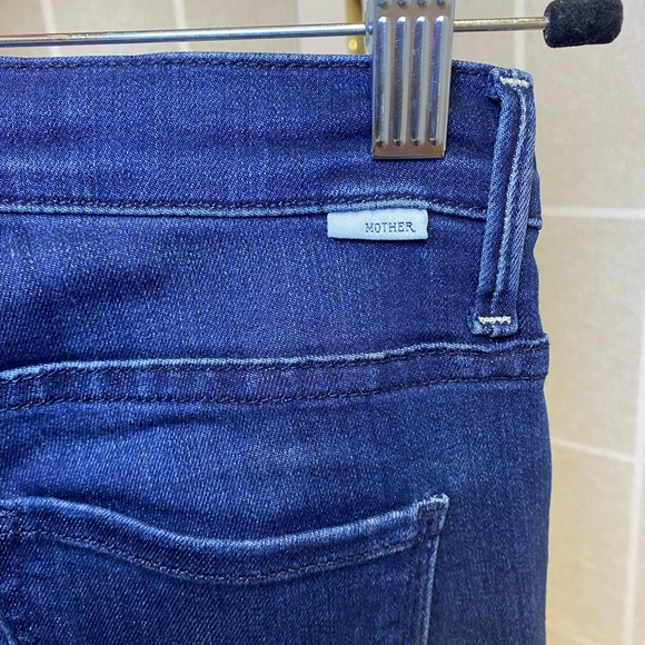 MOTHER The Weekender Fray Flared Jeans in Tongue and Chic - Picture 8 of 11